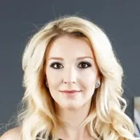 Лаура Бентли Laura Bentley