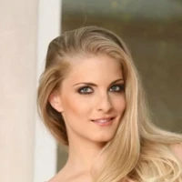 Кайен Кляйн Cayenne Klein