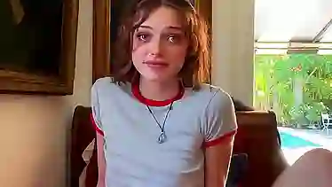 Милашка с классными сиськами и писькой много кончает, заливая буквально одежду кончей